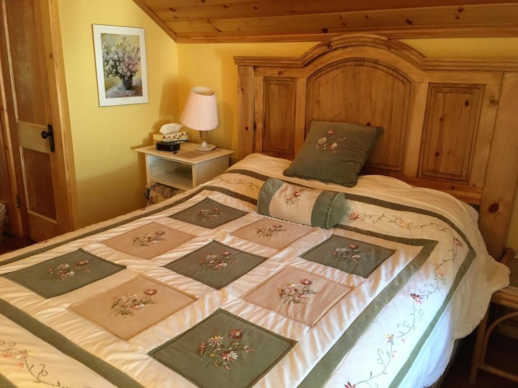 Koch Haus Bed And Breakfast Stratford Exterior foto