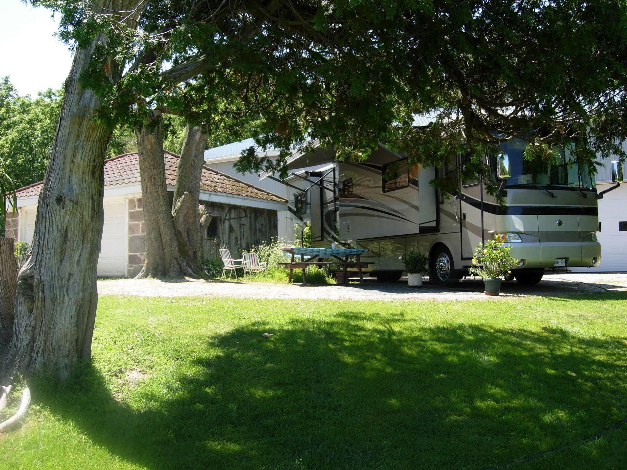 Koch Haus Bed And Breakfast Stratford Exterior foto